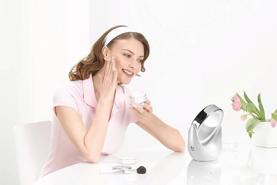 Beurer Beurer BS49 LED 2-in-1 Cosmetica Spiegel - Silver - Afbeelding 3