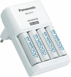 Panasonic Panasonic BQ-CC17 Eneloop Lader + 4 AA Batterijen